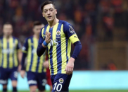 اوزیل ؛ بدنی بزرگ و عضلانی مسوت اوزیل یک سال پس از خداحافظی از فوتبال