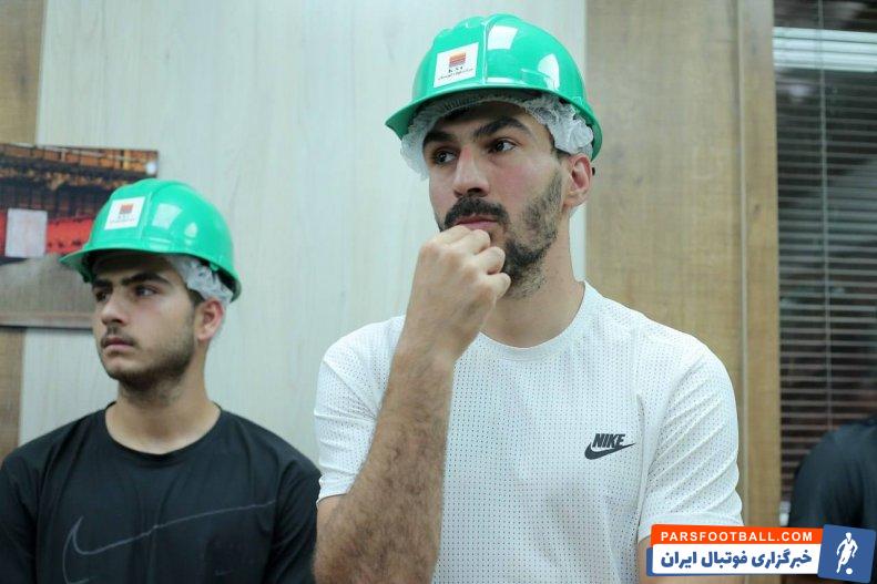 فولاد ؛ دیدار یحیی گل محمدی و شاگردان با کارگران شرکت فولاد 