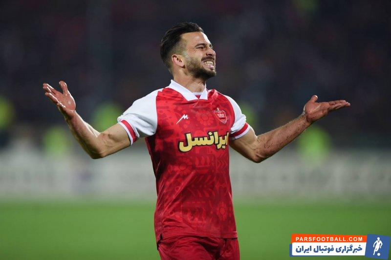 پرسپولیس ؛ لحظه ورود سروش رفیعی به باشگاه پرسپولیس برای مذاکره