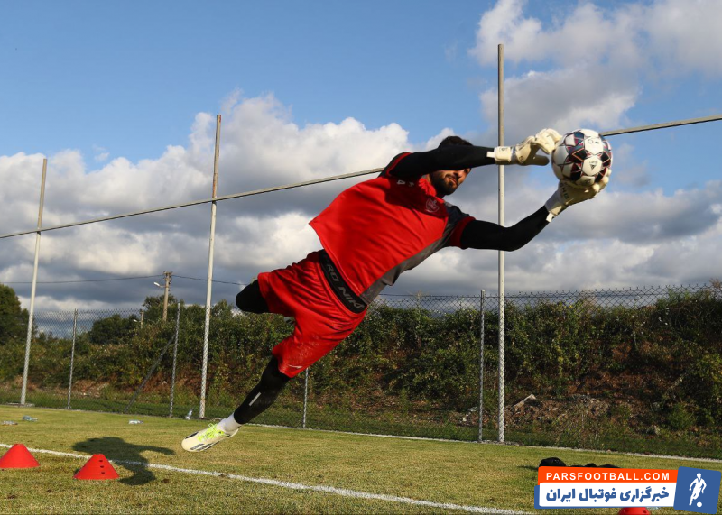 پرسپولیس ؛ امیررضا رفیعی و مهرشاد اسدی دو گلر جوان پرسپولیس در اردوی ترکیه