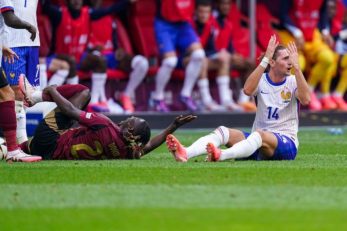 فرانسه ؛ محرومیت آدریان رابیو از یک‌چهارم نهایی یورو با دریافت کارت زرد برابر بلژیک