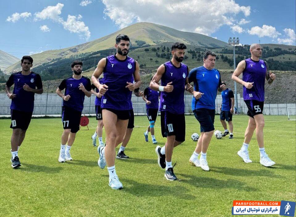 به رضاییان خوش آمد می‌گویم و مطمئنم بهترین بازیکن لیگ می‌شود/ استقلال را تحت فشار نگذارید قهرمان است/ نکونام در آرامش بهتر کار می‌کند