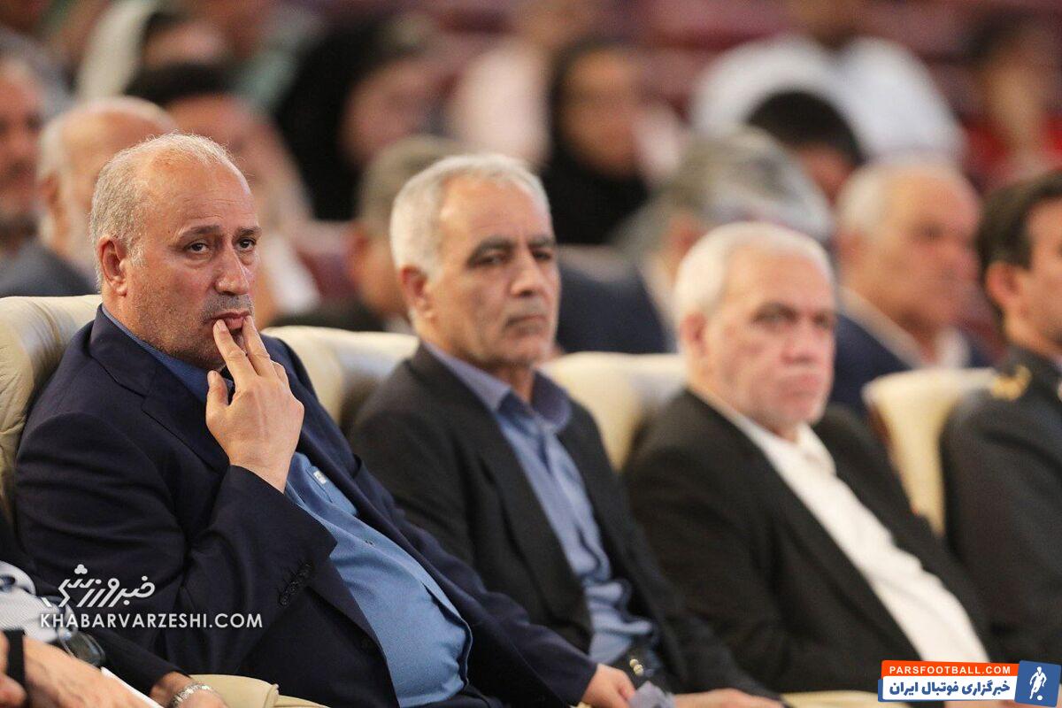 فقط داوری پرسپولیس مهم است! چرا بازی استقلال VAR ندارد؟/ آقای تاج! از عشق مردم به فوتبال سوءاستفاده نکنید/ امیدوارم شرایط خوب استقلال آرامش قبل طوفان نباشد