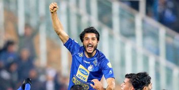 عارف غلامی در دوراهی حضور در تراکتور یا گل گهر سیرجان