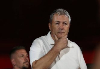 دراگان اسکوچیچ : عملکرد الکسی گندوز گلر پرسپولیس خیره کننده‌ بود