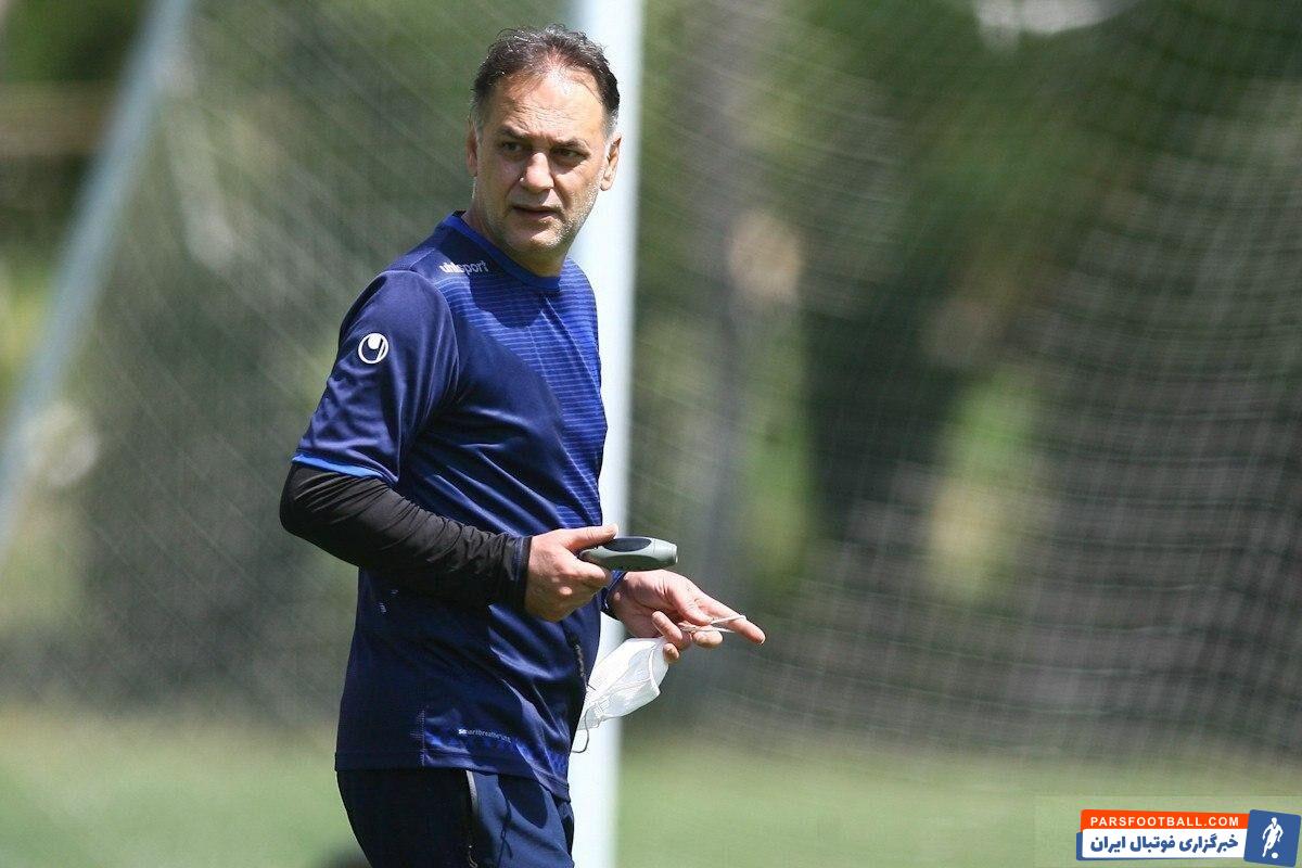 مجید نامجومطلق : مدیران آماتور قراردادها را نجومی کرده اند