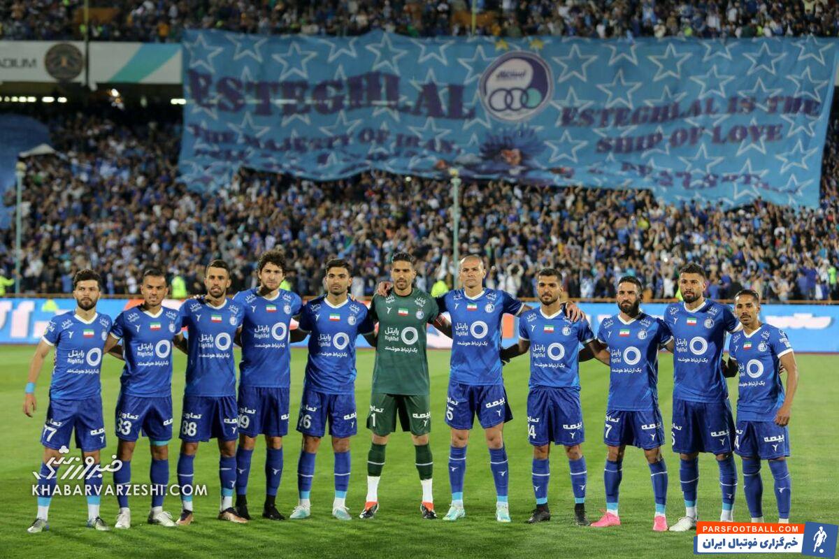 آقای نکونام! قدکوتاه‌های دورت را کنار بگذار؛ این فصل زمان عمل کردن است/ متأسفانه استقلال هیچ تغییری نسبت به فصل قبل نکرده است/ یک آدم ورزشی در باشگاه نداریم