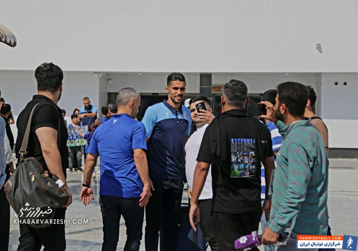 عکس| استقبال ویژه از ستارههای استقلال در شهر خاطرهها