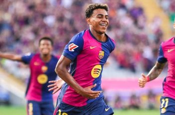 یامال خطاب به منتقد بارسلونا در شبکه اجتماعی تیک تاک : صفحه‎‌ات را پاک کن!