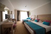 آشنایی با هتل کریستال فامیلی آنتالیا