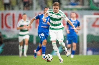 لخ پوزنان در حضور ستاره ایرانی مقابل حریفش به برتری رسید