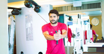 عارف غلامی برای عقد قرارداد با تراکتور وارد تبریز شد