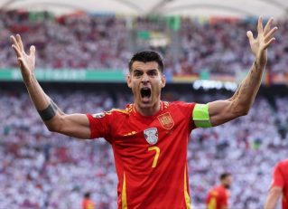 موراتا ؛ روبن لوفتوس چیک، هافبک میلان : موراتا می‌‌تواند رهبر جدید بازیکنان میلان باشد