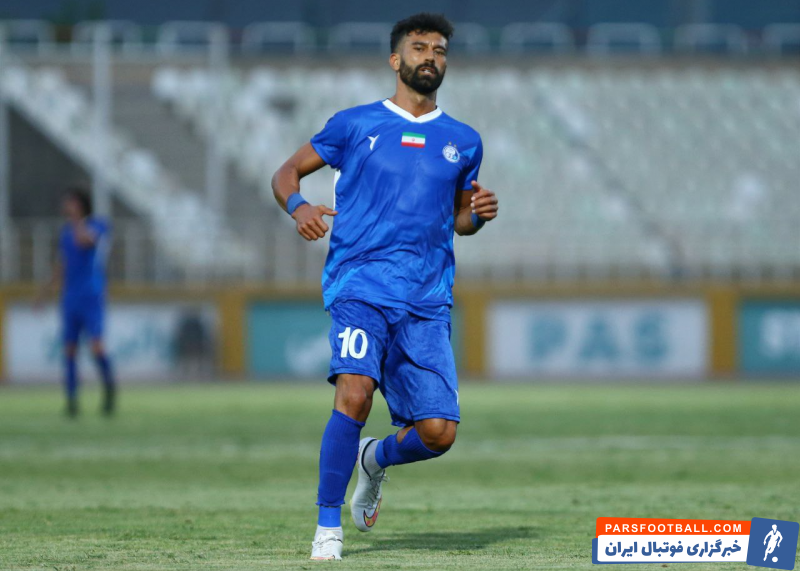 رامین رضاییان پرتلاش و با انگیزه در تمرین استقلال