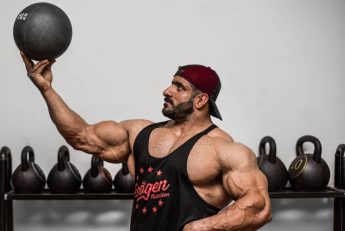 هادی چوپان قهرمان پرورش اندام : همسر من یک قهرمان است