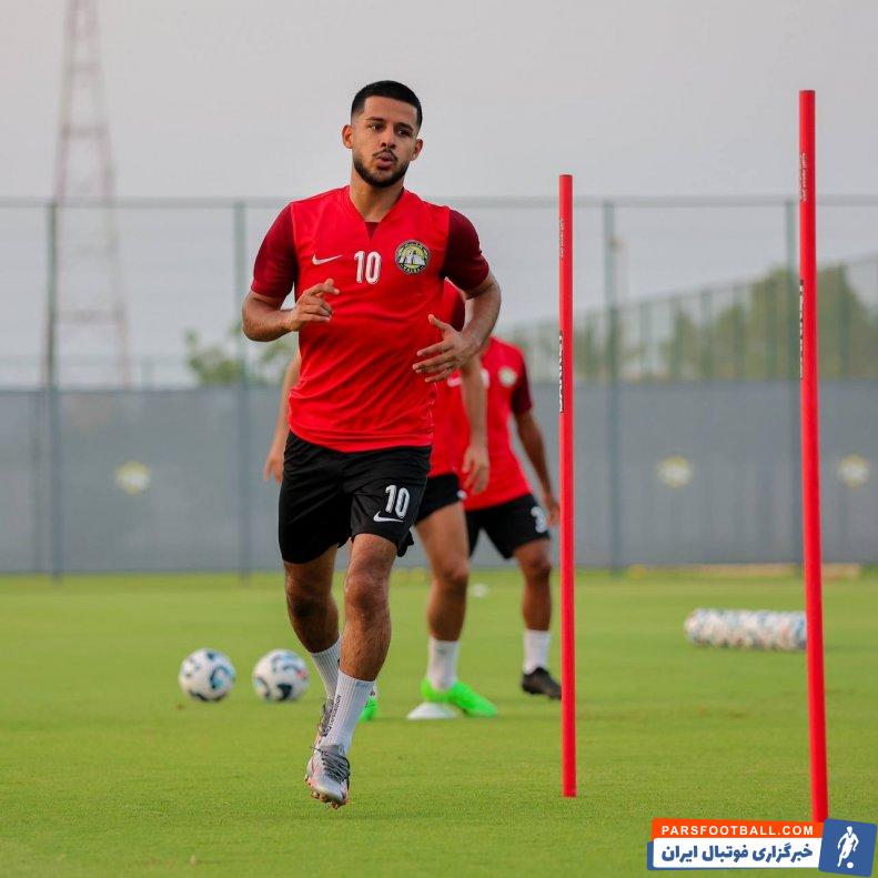قائدی ؛ مهدی قائدی با پیراهن قرمز اتحاد کلباء در تمرین