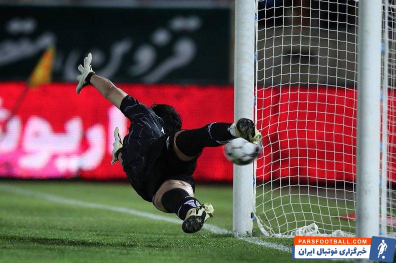 ملوان ؛ حسرت فرعباسی پس از بدشانسی در مهار پنالتی نخست رامین رضاییان 