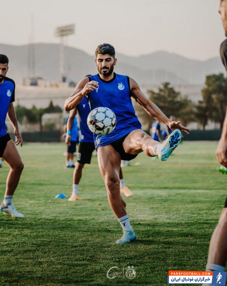 استقلال ؛ آمادگی عضلانی بالای میلاد زکی‌پور در تمرین استقلال 