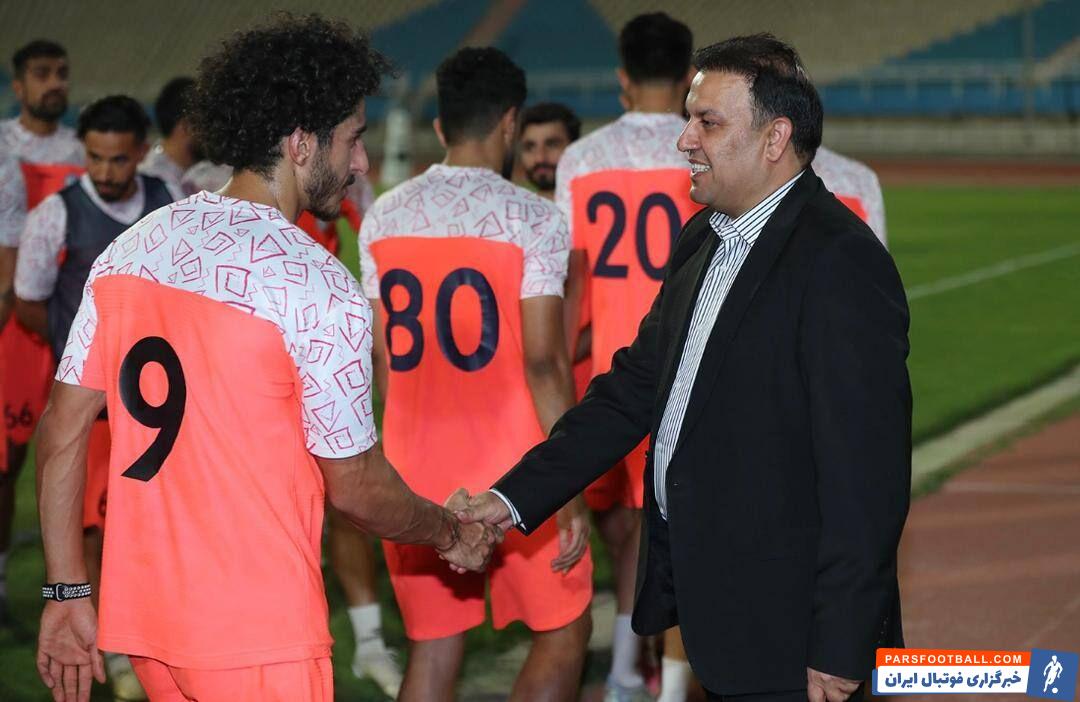 فصل جدید شروع شده اما هنوز درباره قهرمان فصل قبل صحبت می‌شود/ از لحاظ سخت افزار کم نه، بی‌بضاعت هستیم