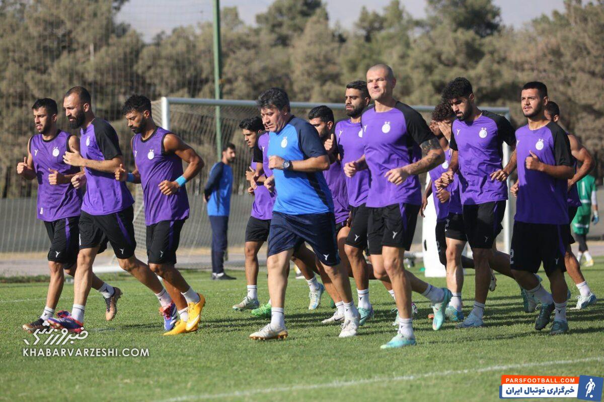 شما چهکاره هستید که برای استقلال بازیکن انتخاب میکنید؟/ مدیران استقلال به خاطر اشتباه خود برای تیم حاشیه سازی کردند/ مشکل آقایان با جواد نکونام فنی نیست