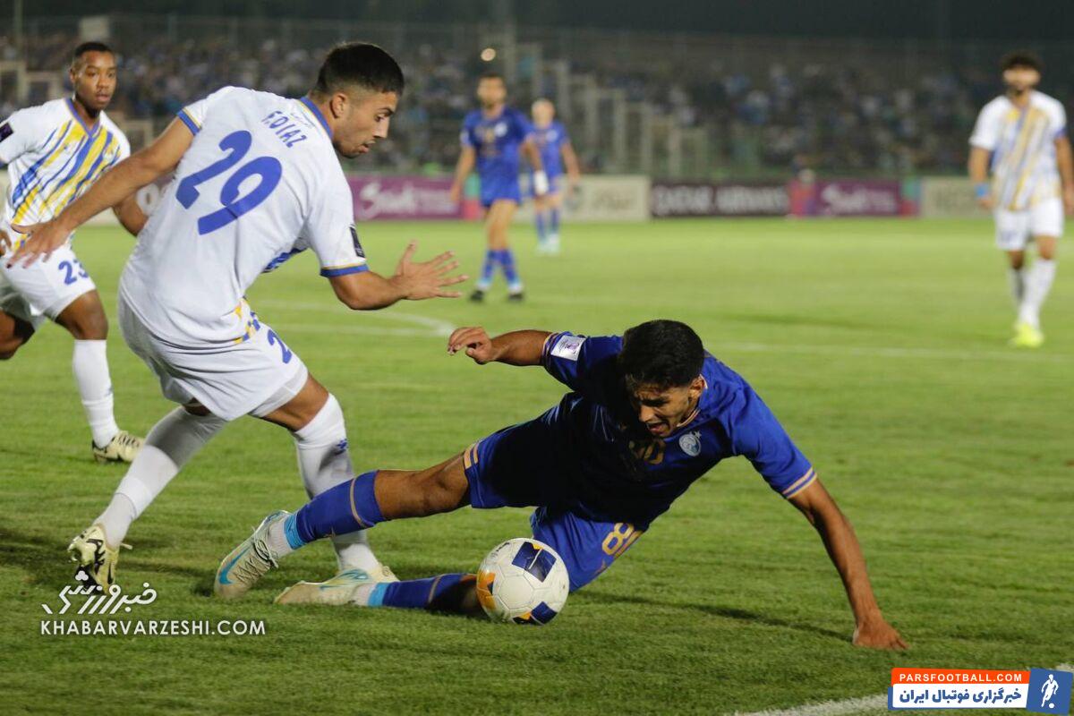 بررسی صحنه بحث برانگیز بازی استقلال؛ روی اسلامی پنالتی شد؟ +عکس
