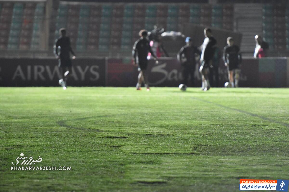 الغرافه هم به استقلال باخت هم به زمین مسابقه!/ همه کار برای این آبروریزی انجام دادیم، واقعا خجالت نمی کشید؟