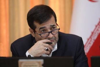 احمد دنیامالی وزیر ورزش و جوانان راهی پاریس شد