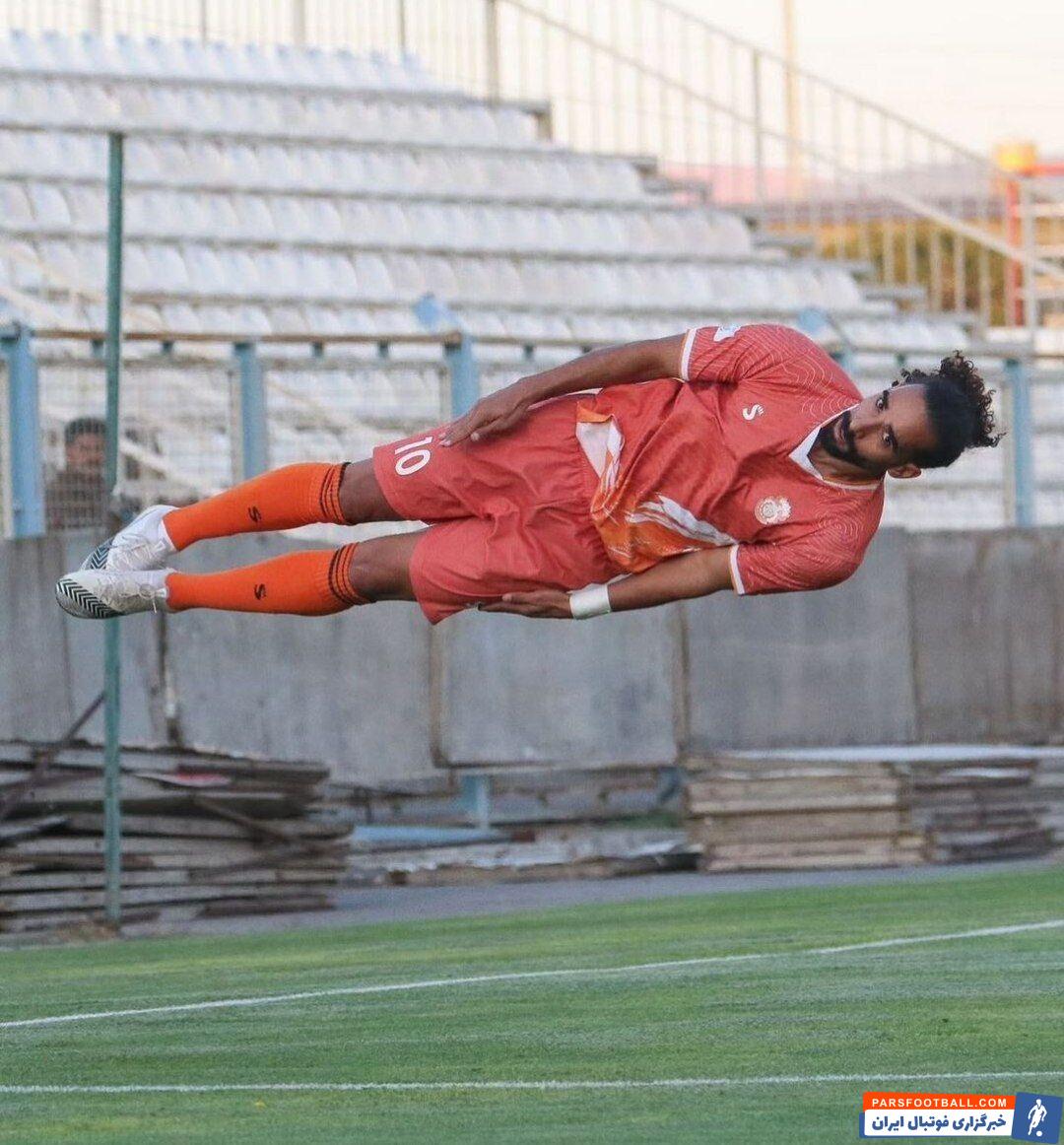 عکس| خوشحالی عجیب بازیکن سابق پرسپولیس پس از گلزنی