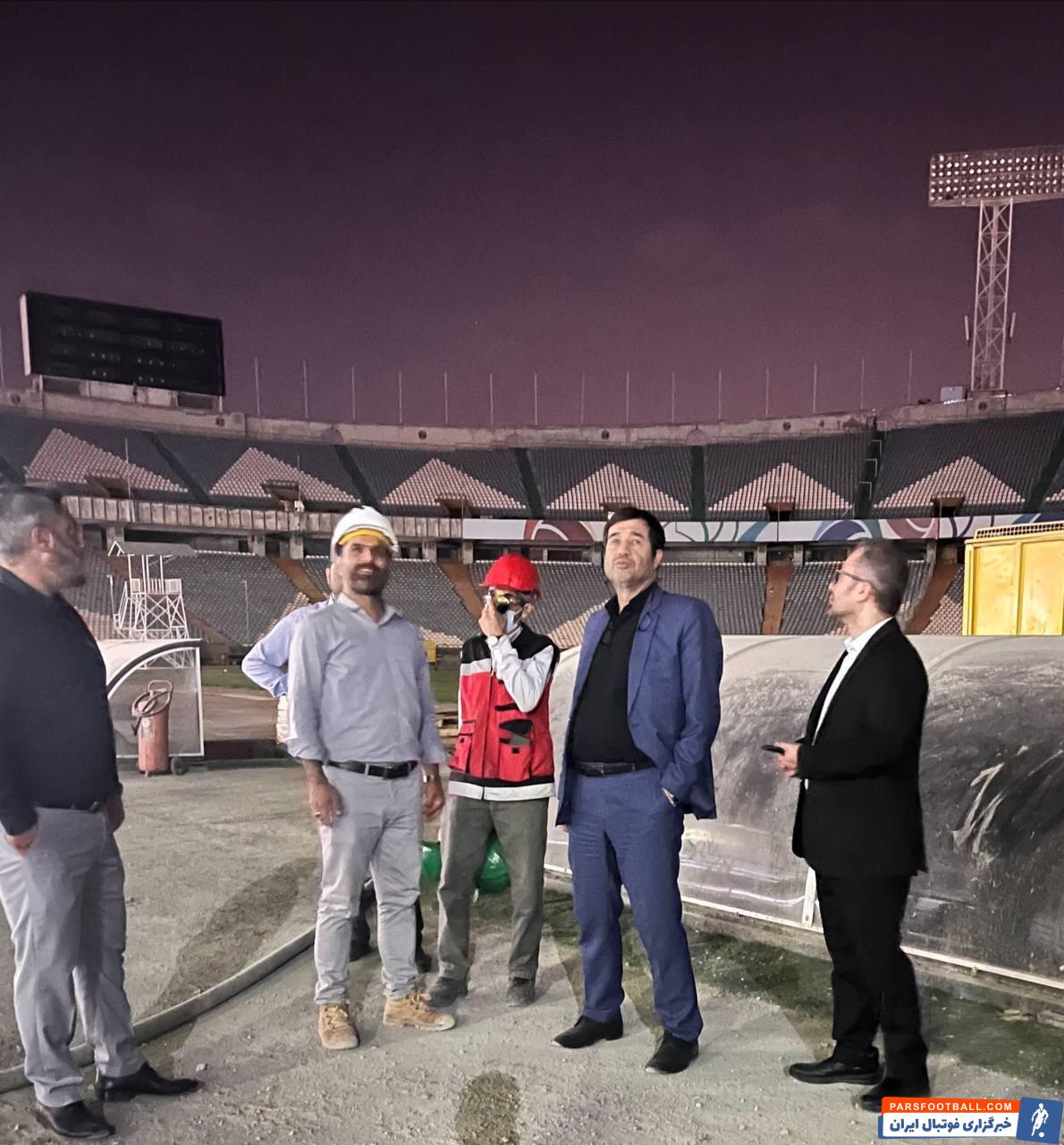 احمد دنیامالی وزیر ورزش و جوانان از روند بازسازی ورزشگاه آزادی بازدید کرد