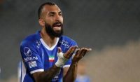 استقلال به دنبال پاک کردن کارت قرمز روزبه چشمی در آستانه دربی با پرسپولیس