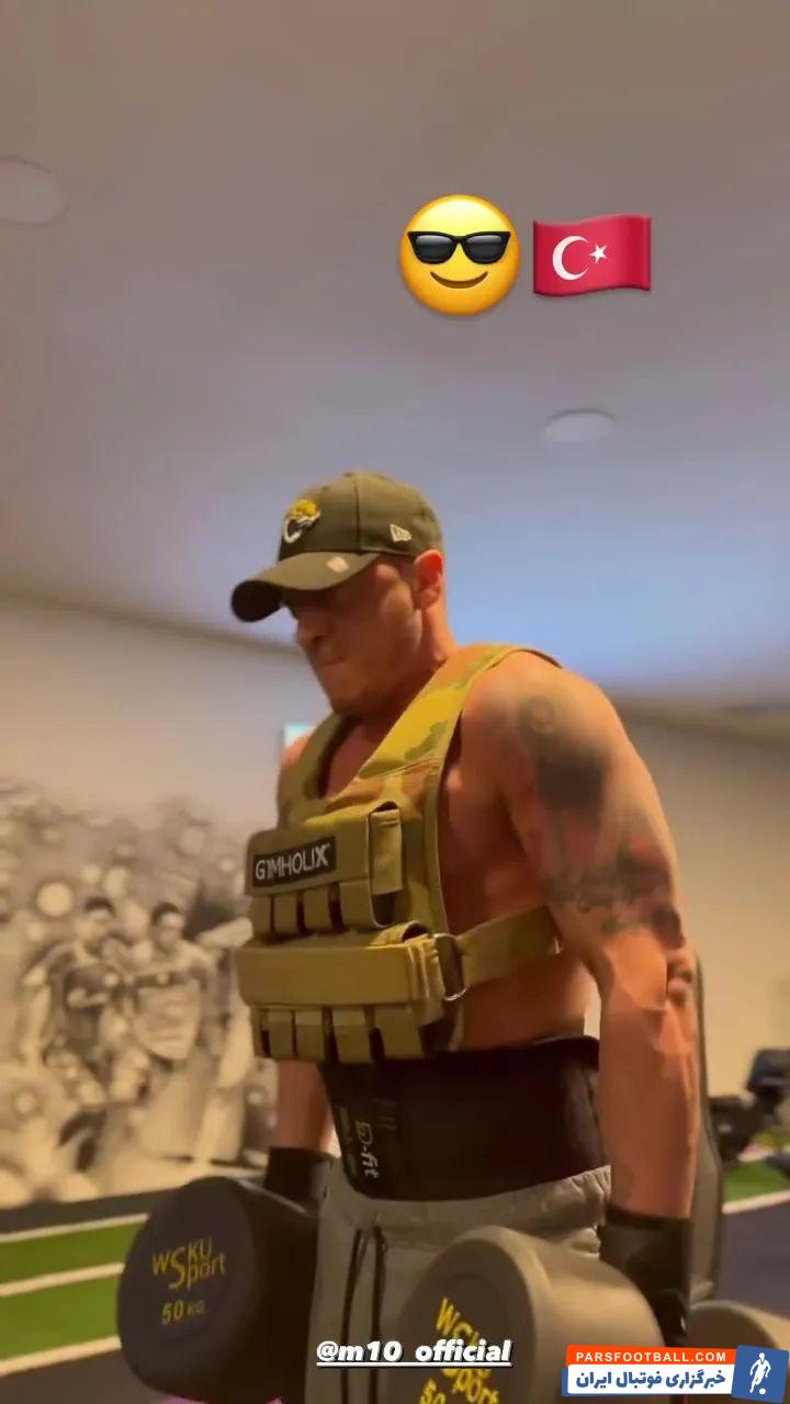 اوزیل ؛ تصاویری از تغییرات بدنی شگفت‌انگیز مسوت اوزیل 