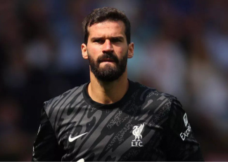 لیورپول ؛ آلیسون بکر؛ سنگربان لیورپول : آرنه اشلوت لایق احترام ما است