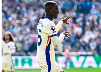 چلسی ؛ شادی گل نیکلاس جکسون هاجم چلسی به تقلید از مایکل جکسون