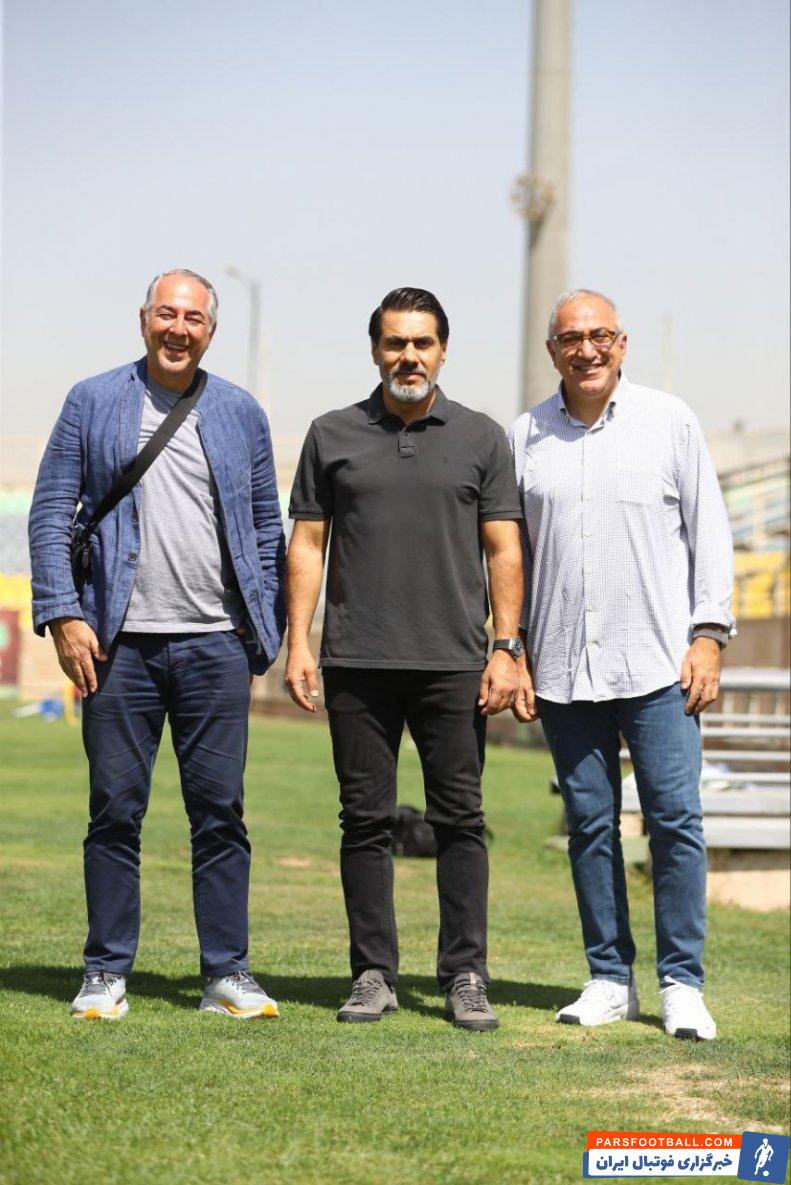 آرش نوآموز، مهاجم سابق تیم پاس در تمرین پرسپولیس 