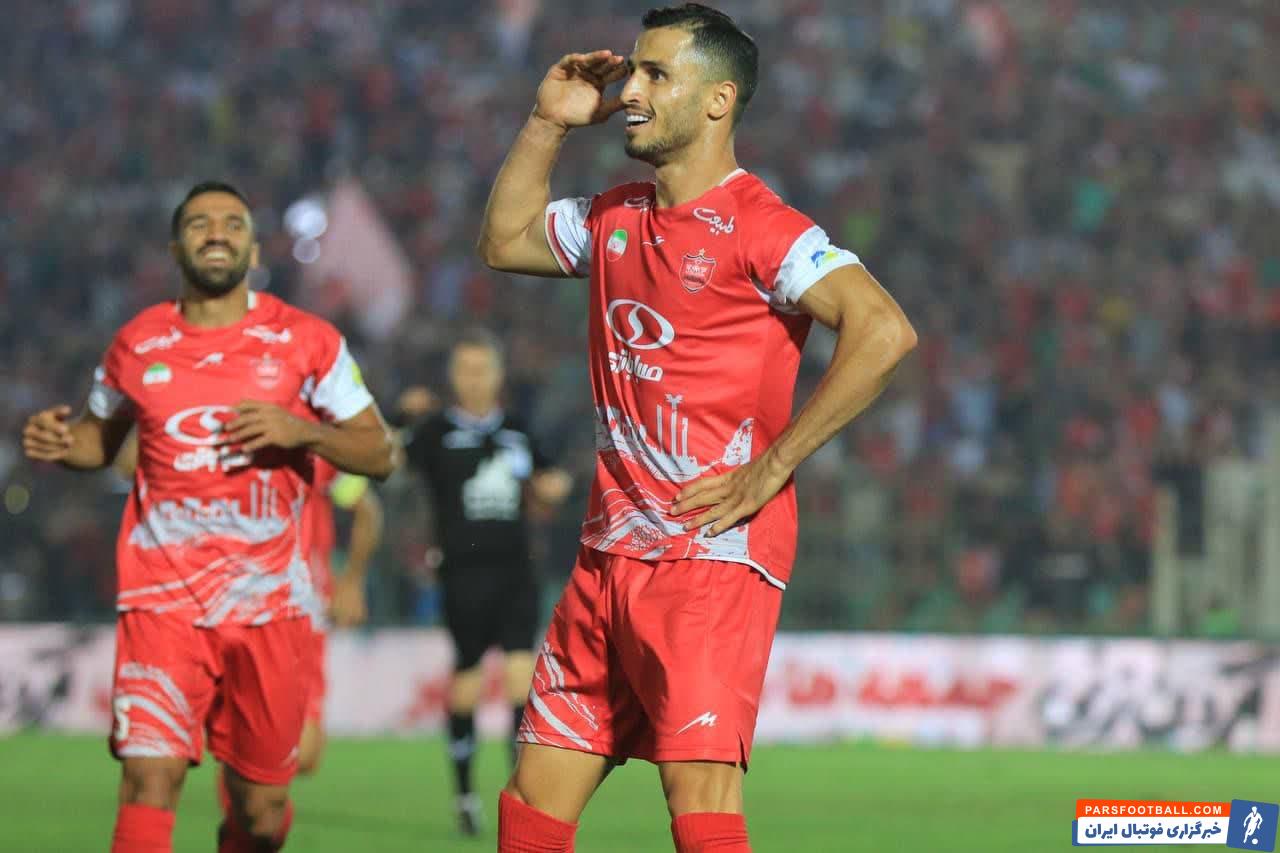 علی علیپور پس از گلزنی به هواداران پرسپولیس سلام نظامی داد
