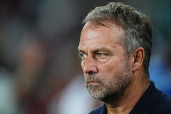 بارسلونا ؛ تذکر جدی فلیک به یامال در رختکن در برابر سایر بازیکنان به خاطر تاخیر