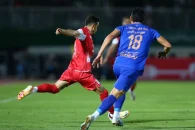 وضعیت نیمکت استقلال و پرسپولیس در هنگام اعلام پنالتی