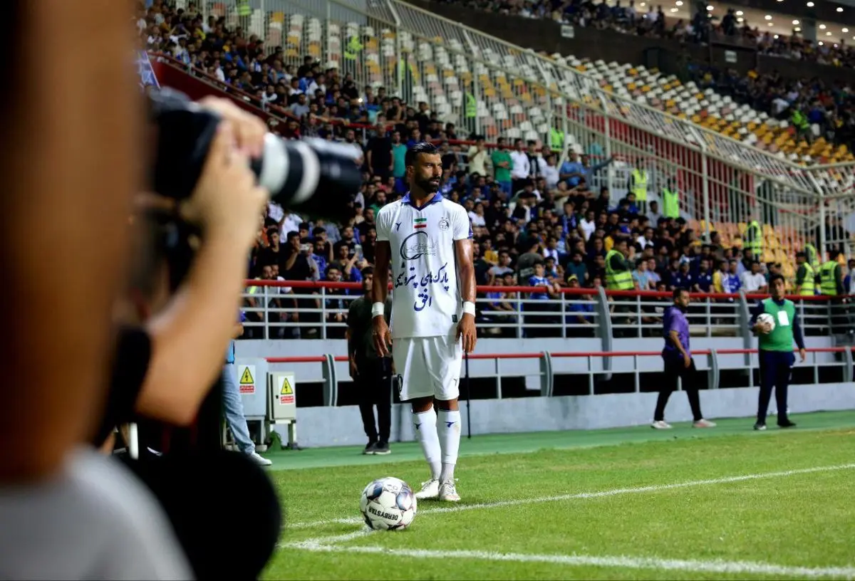 رامین رضاییان برای جذب بازیکن جدید در استقلال از مبلغ قرارداد خود کسر کرد