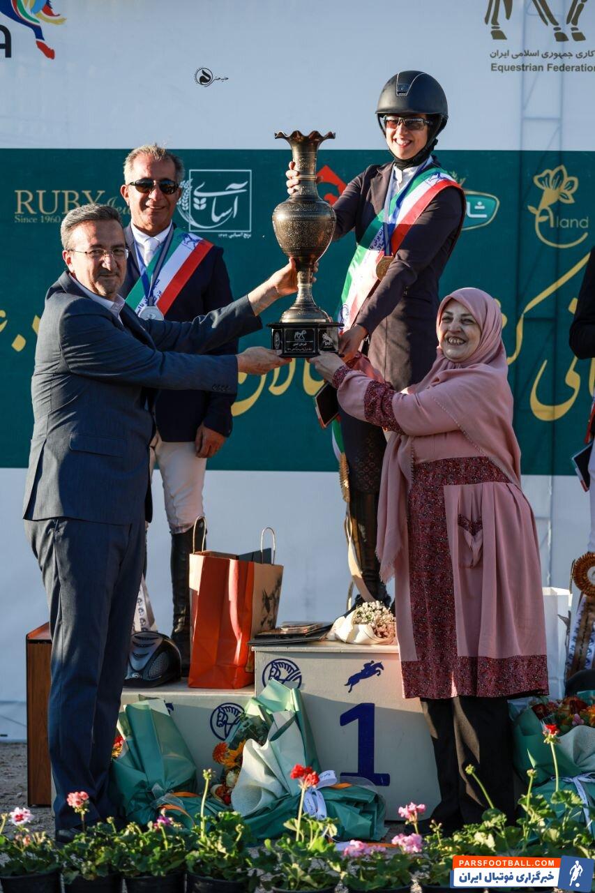 بانوی سوارکار طلسم ۵۰ ساله را شکست و قهرمان ایران شد