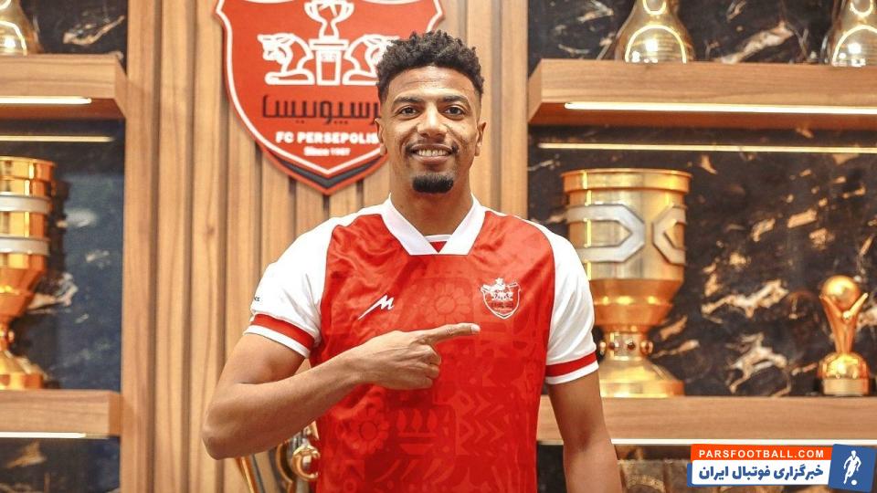 ایوب العملود مدافع پرسپولیس به دلیل مصدومیت خانه‌نشین شد