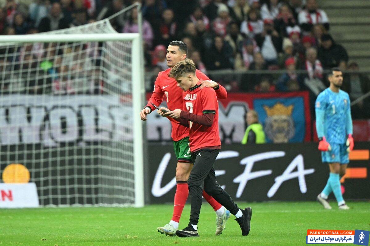 وقتی رونالدو از جیمی جامپ محافظت می‌کند! +تصاویر