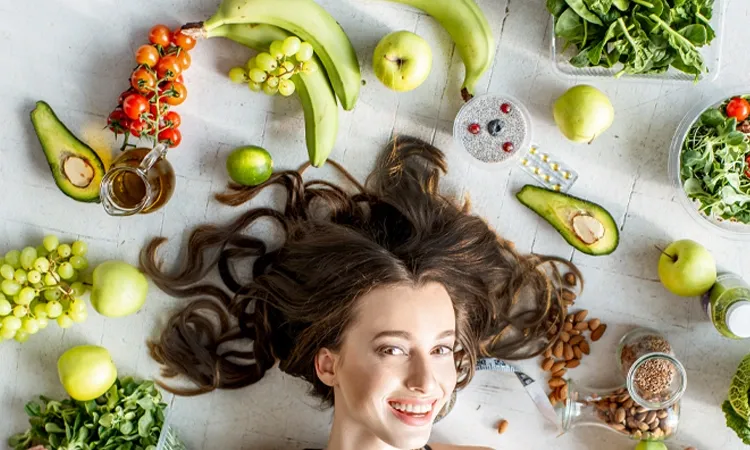 10 تا از رازهای داشتن موهایی سالم و درخشان