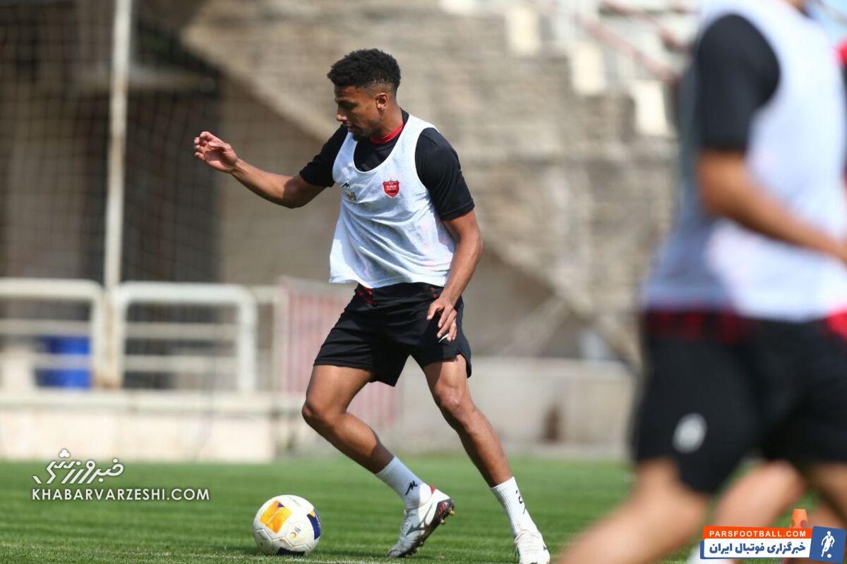 خوشبختی گاریدو با مدافعان کناری چند پسته/ میلاد و ایوب در سمت مخالف و پای غیرتخصصی!