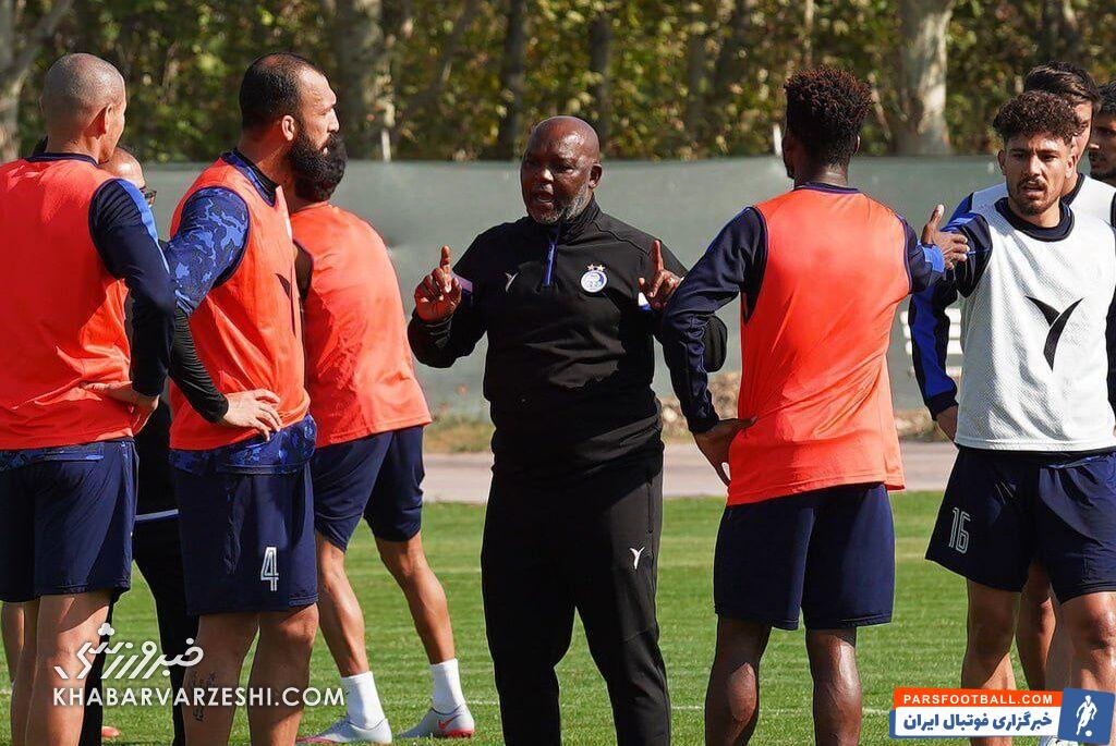 شکست پرسپولیس پیام مهمی برای استقلال داشت/ هر طور شده باید تراکتور را ببریم/ نمی‌دانم چرا به سرمربی جدید خوشبینم!