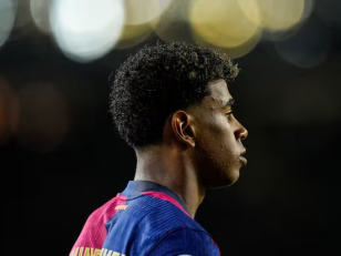 یامال ؛ مصدومیت خفیف لامین یامال از ناحیه همسترینگ