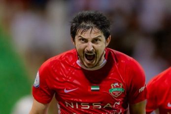 شباب الاهلی در حضور ستاره ایرانی مقابل حریفش به برتری رسید