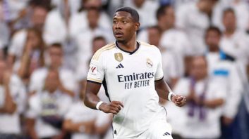 آلابا ؛ داوید آلابا قصد خداحافظی از فوتبال را ندارد