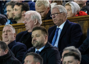 فرگوسن در ورزشگاه گلاسکو رنجرز پیگیر بازی پورتو - منچستریونایتد