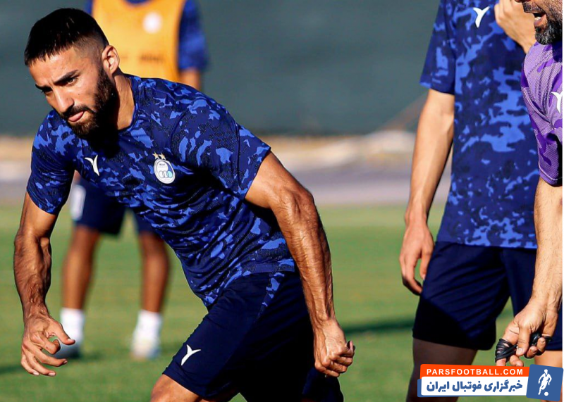 محمدی ؛ اتمام رسمی محرومیت مهرداد محمدی ستاره خط حمله استقلال ار روز شنبه