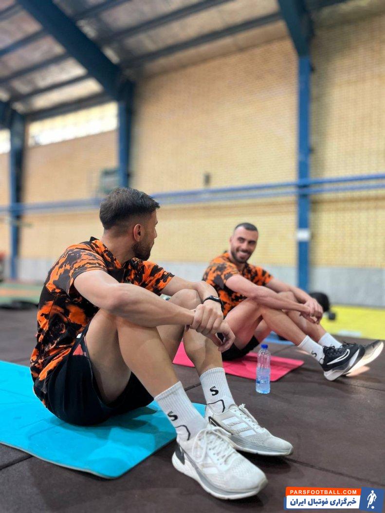 دقیقی ؛ تصاویر بازیکنان خیبر خرم آباد در سالن وزنه 
